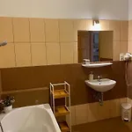 Hét Pecsét étterem Panzió