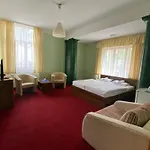 Hét Pecsét étterem Panzió 3*