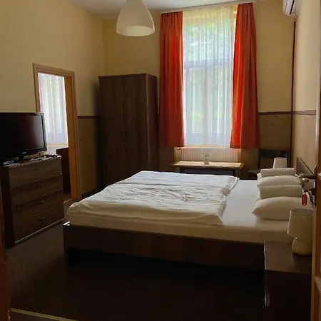 Het Pecset Fogado Etterem 3* Sopron