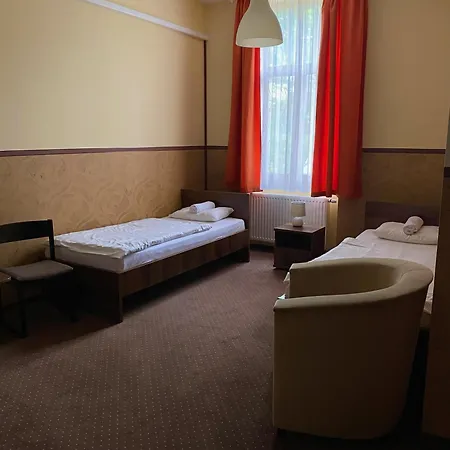 Hét Pecsét étterem Panzió