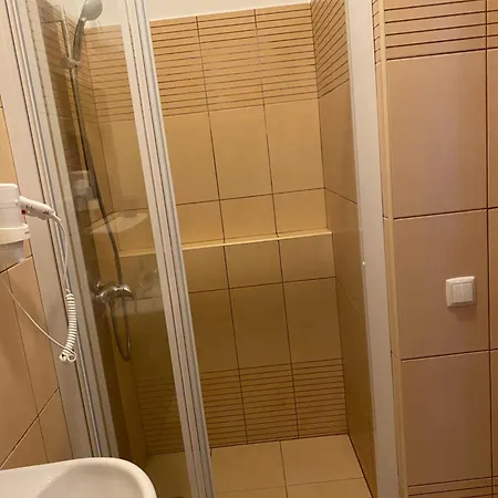 赫特佩赛特艾特尔姆住宿加早餐旅馆 住宿加早餐酒店 3*